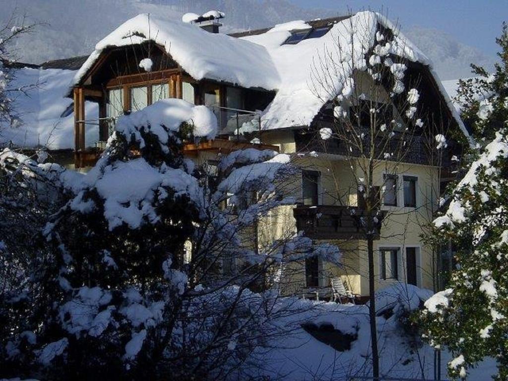 Apartments Blaschegg Im Zentrum Altmünster Esterno foto